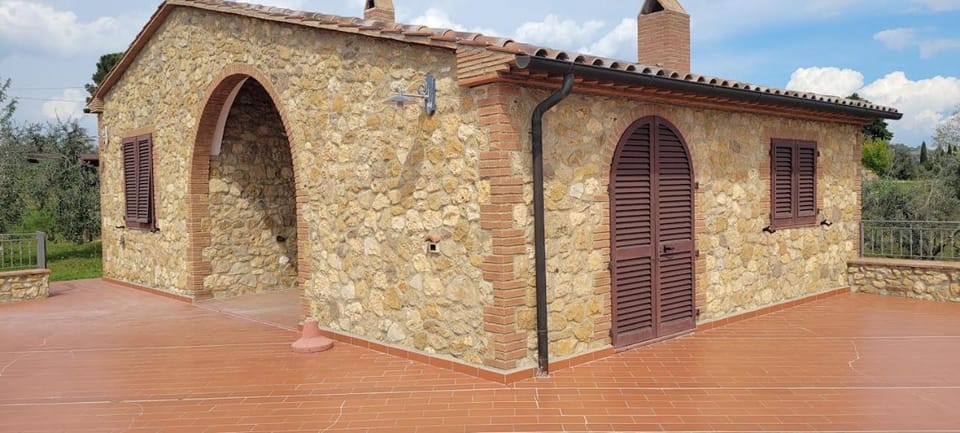 Agriturismo Il Poggio Farm Stay in Tuscany