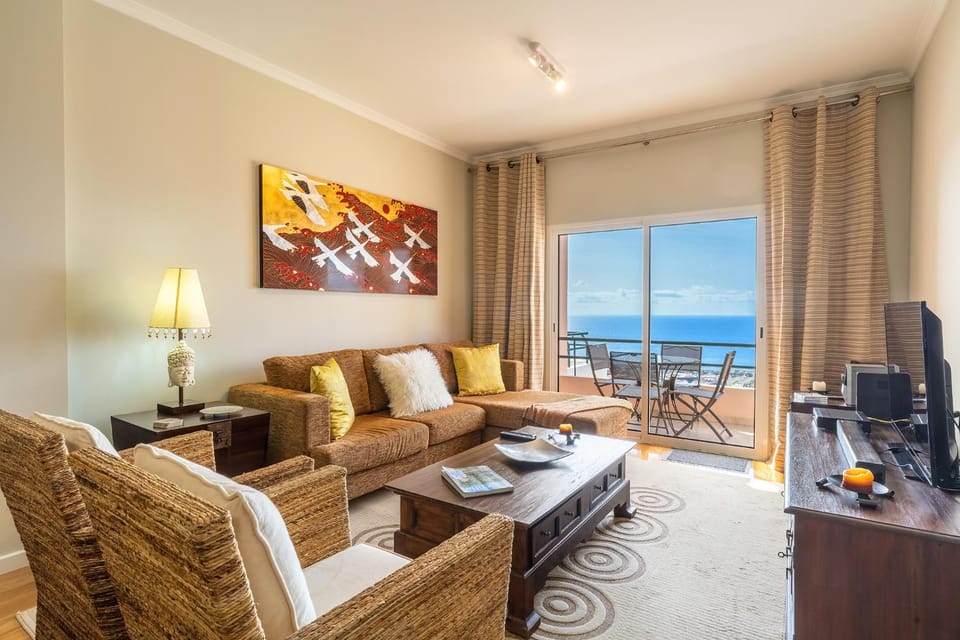 TV and multimedia, Living room, Seating area, Sea view