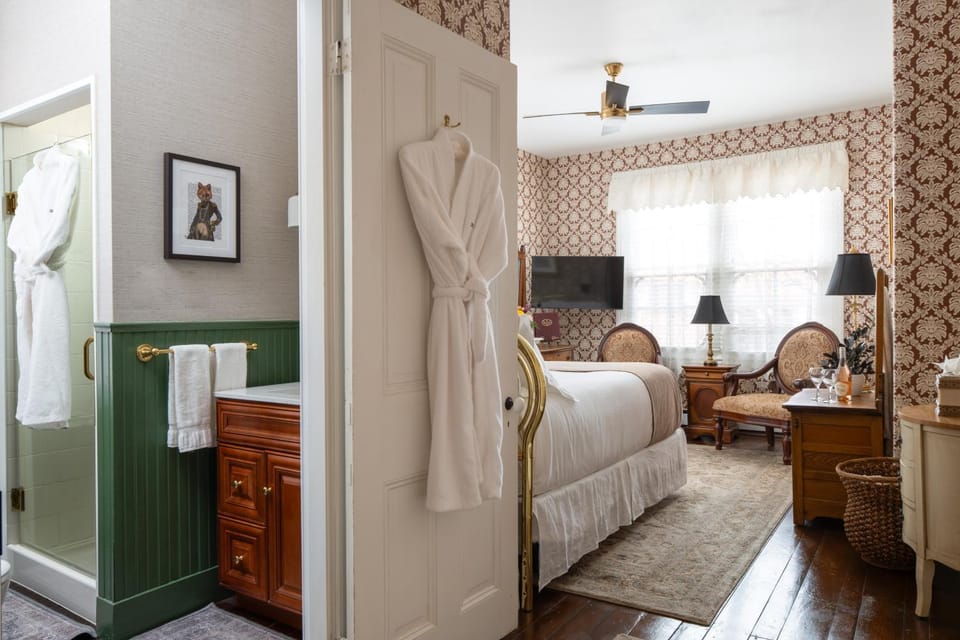 Bathroom, Bedroom