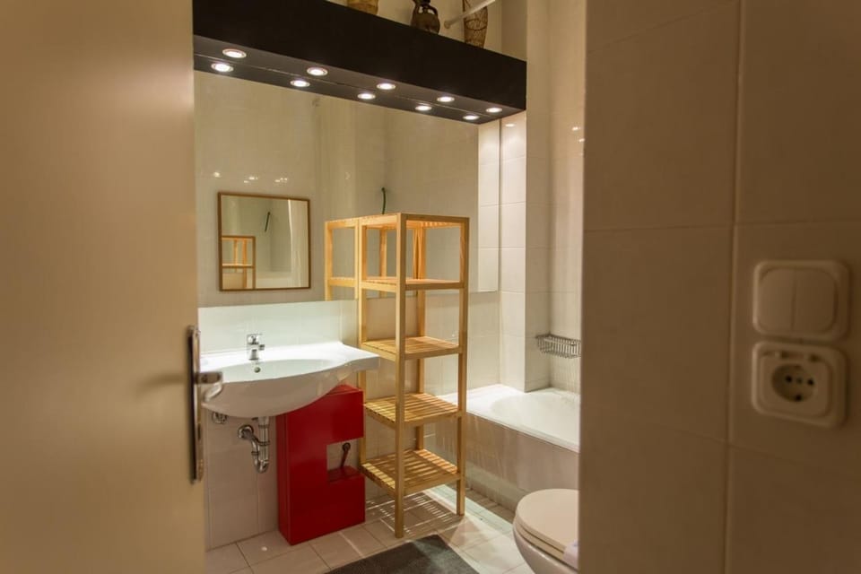 Toilet, Bathroom