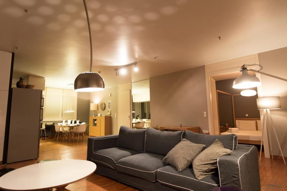 Living room, Seating area