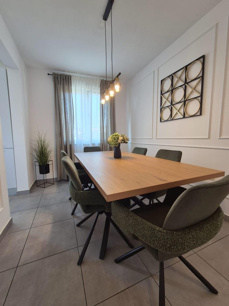 Seating area, Dining area