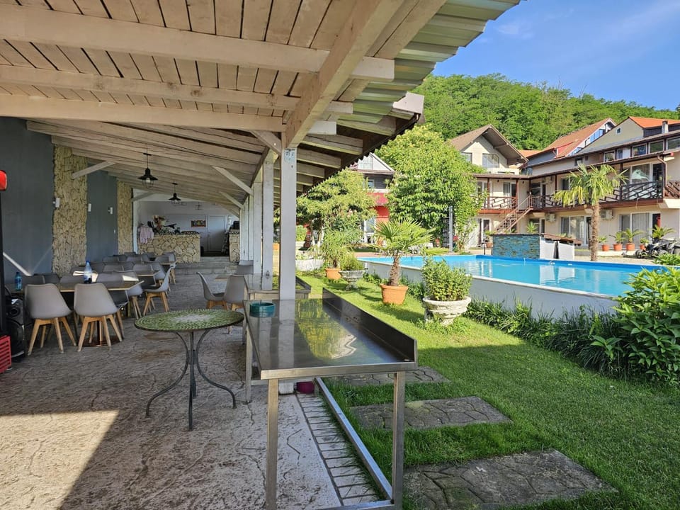 Day, Garden, Pool view, Swimming pool