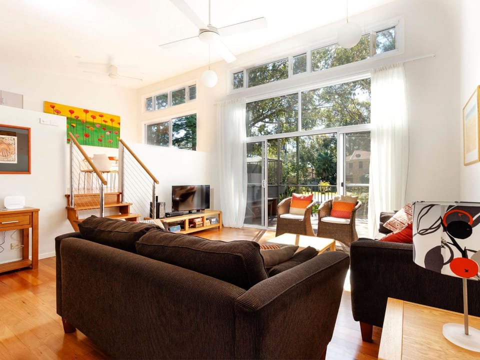 Gumbeachy Pet Friendly Free WiFi House in Hawks Nest