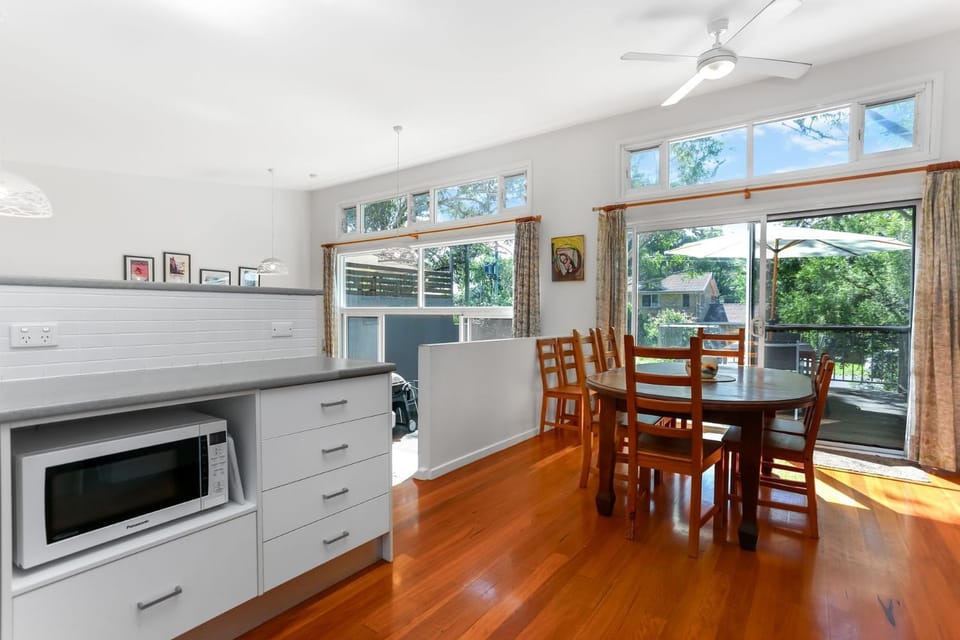 Ocean Nest Pet Friendly House in Hawks Nest