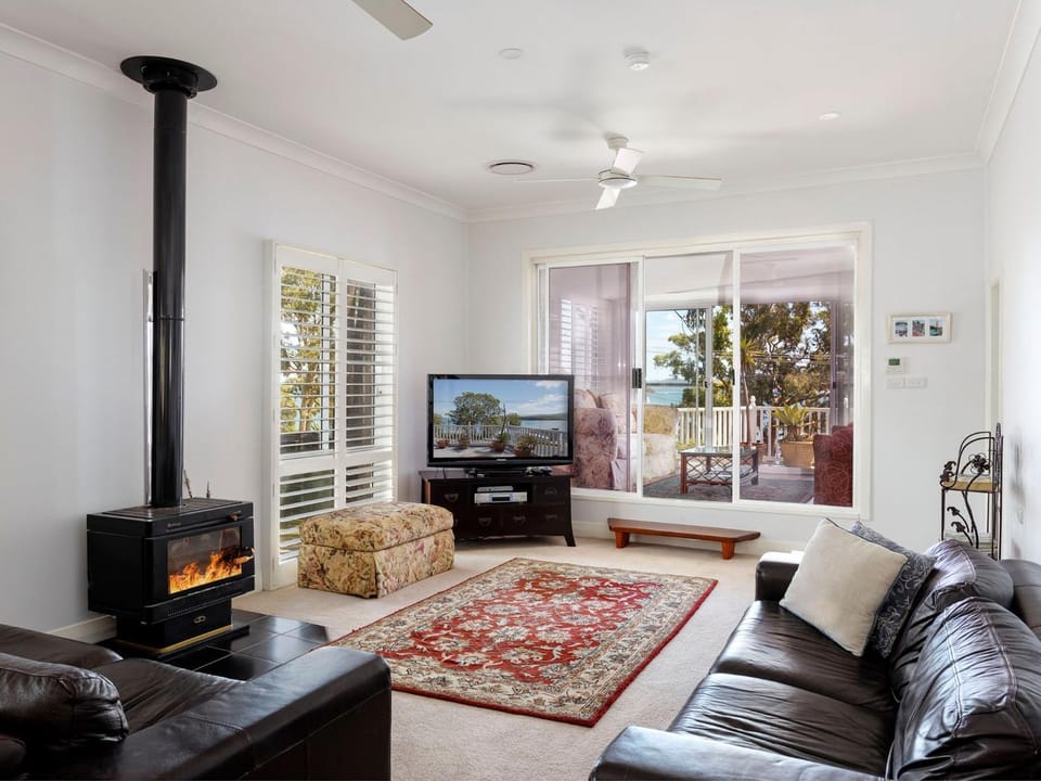 Perfect Seclusion Top Level Only House in North Arm Cove
