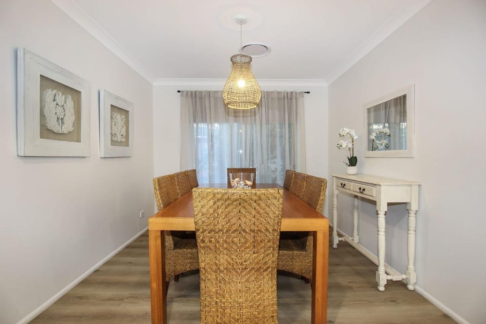 Vitamin Sea Pet Friendly House in Hawks Nest