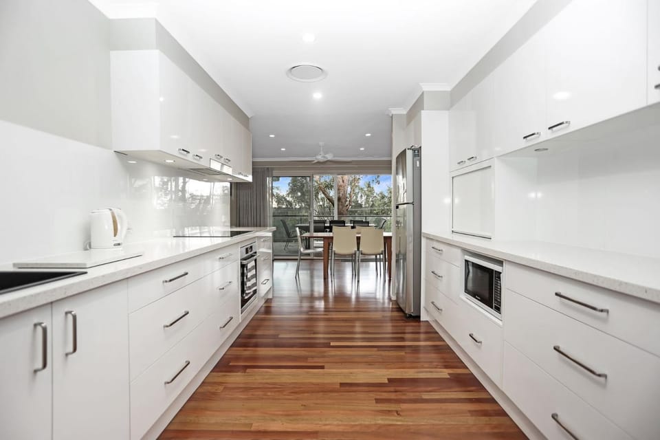 River Views Pet Friendly House in Hawks Nest