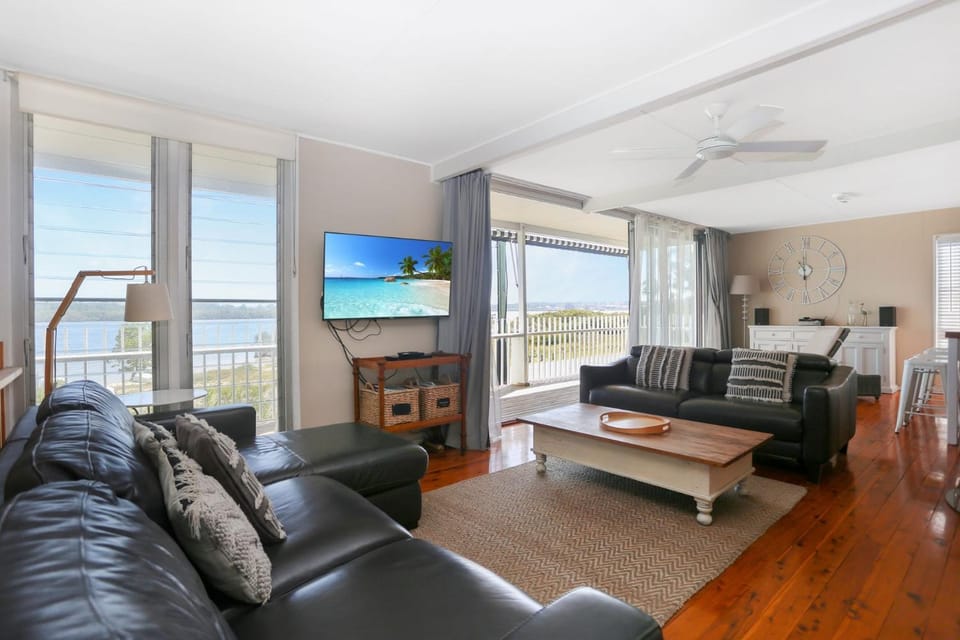 Riverwatch House in Hawks Nest