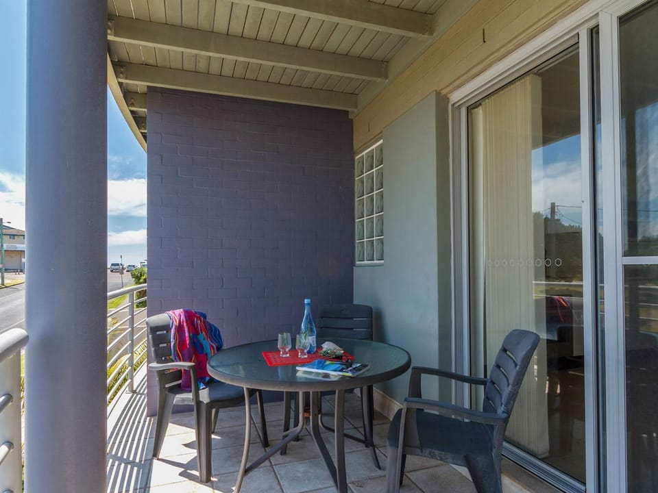 Seachange Apartment 2 House in Hawks Nest