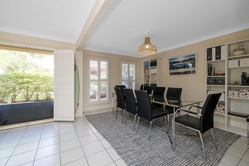 Serendipity Townhouse Near Bennetts Beach House in Hawks Nest