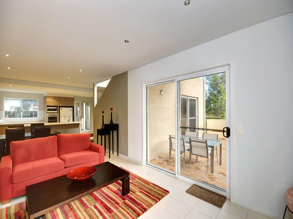 Stunning Holiday Townhouse House in Hawks Nest