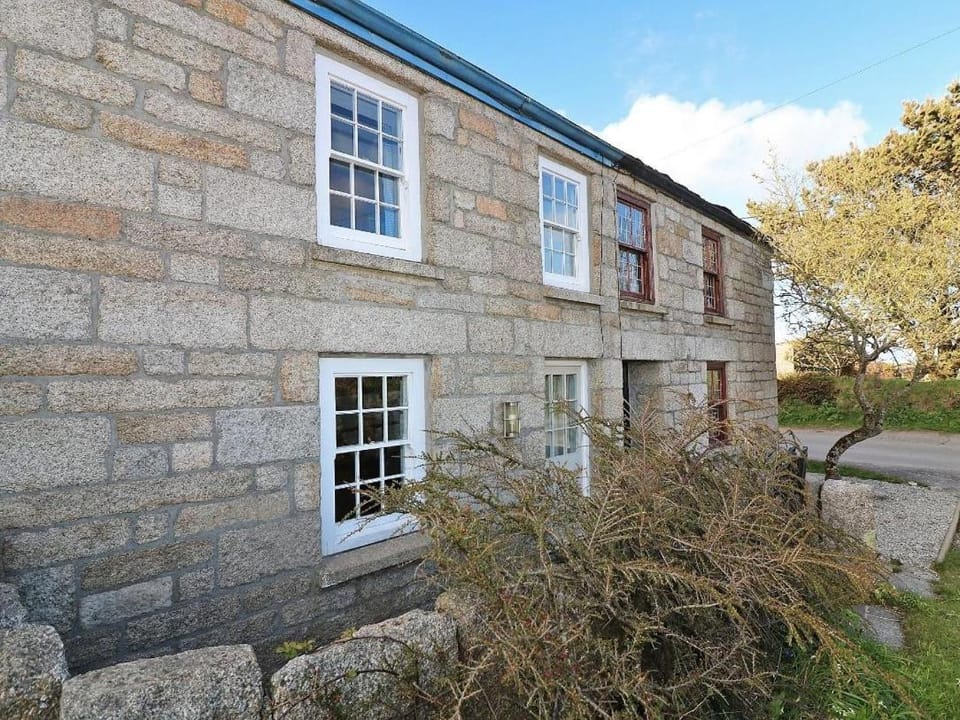 Halvosso House in England