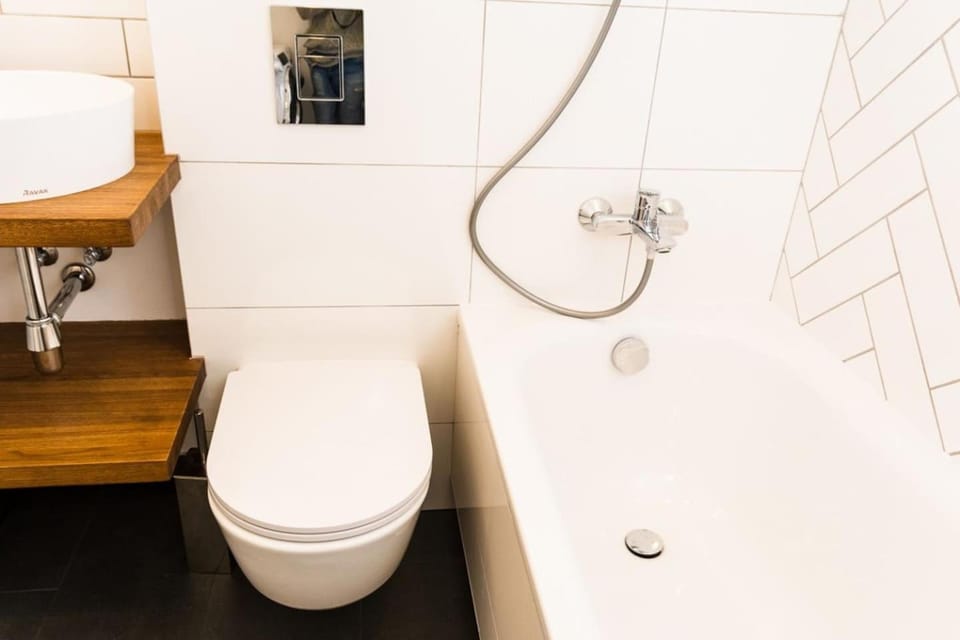 Toilet, Bathroom