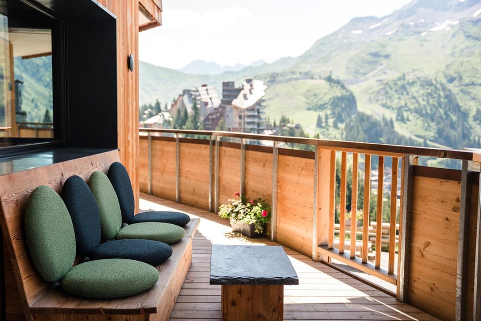 Balcony/Terrace, Mountain view