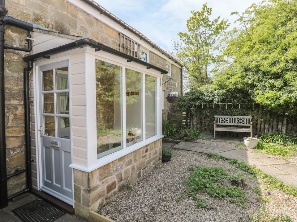 Wren Cottage House in England
