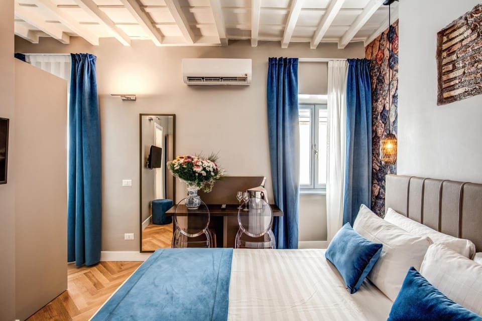 Bed, Photo of the whole room, Dining area, Bedroom