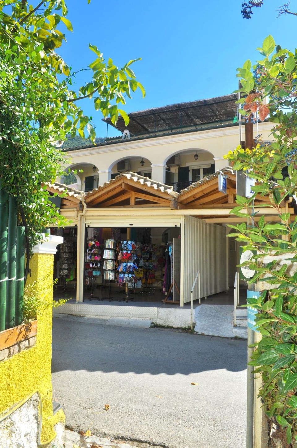 Property building, Neighbourhood, Other, Area and facilities