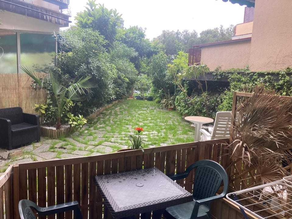 Garden view, Garden view