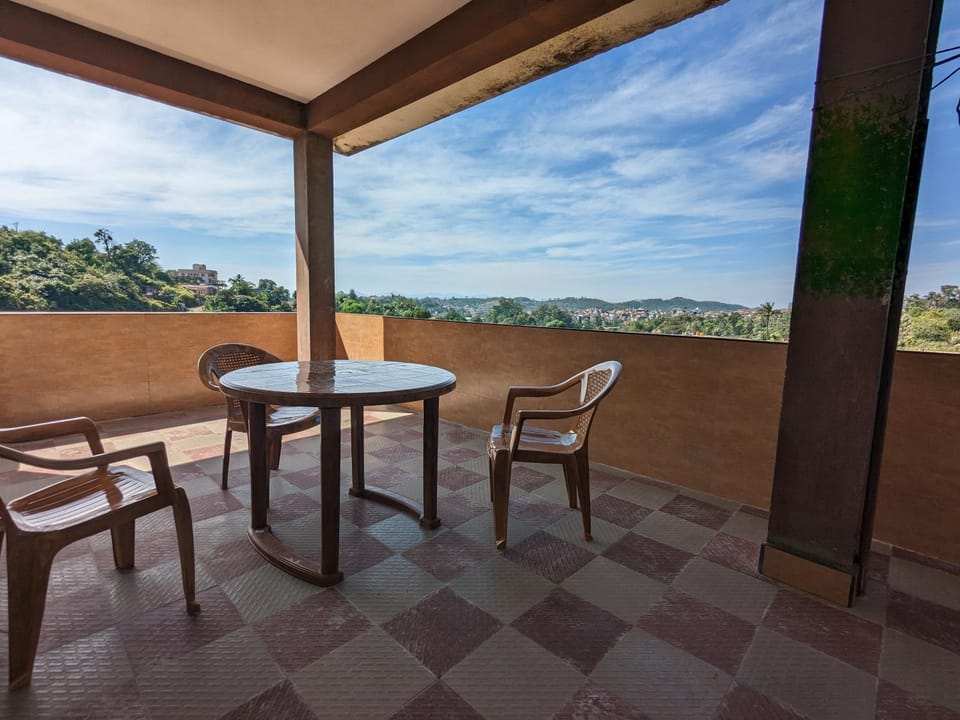 Daisey Dee Homestay Hotel in Madikeri