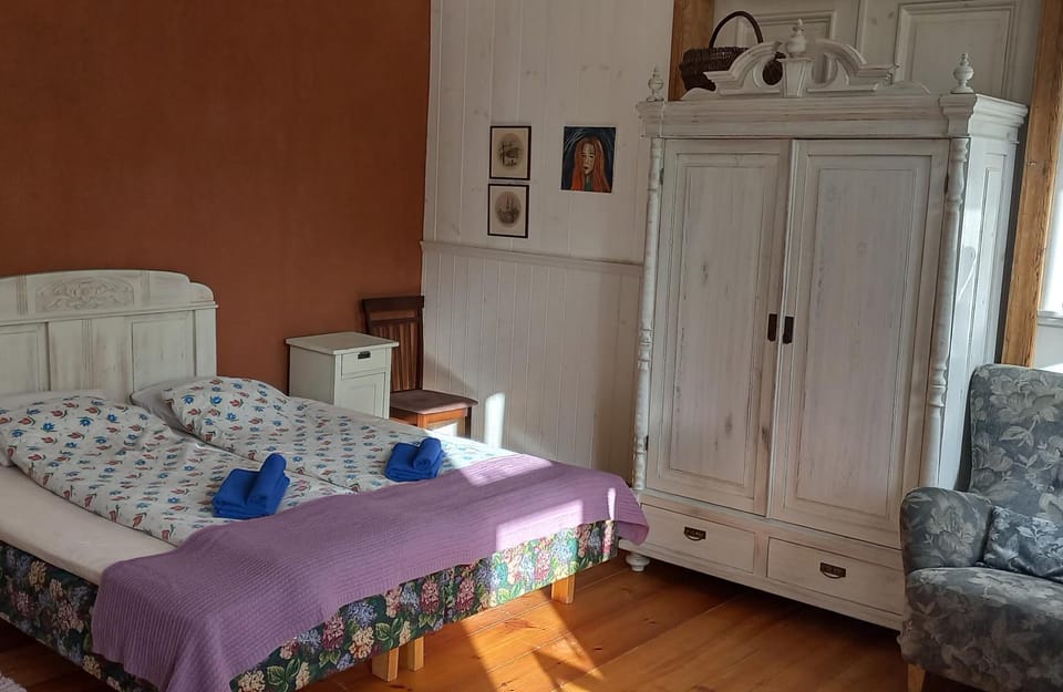 Bed, Photo of the whole room, Bedroom, towels, wardrobe