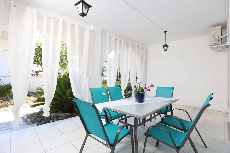 Patio, Patio, Seating area