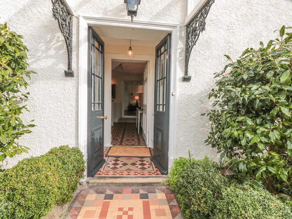 Rosevine House in England