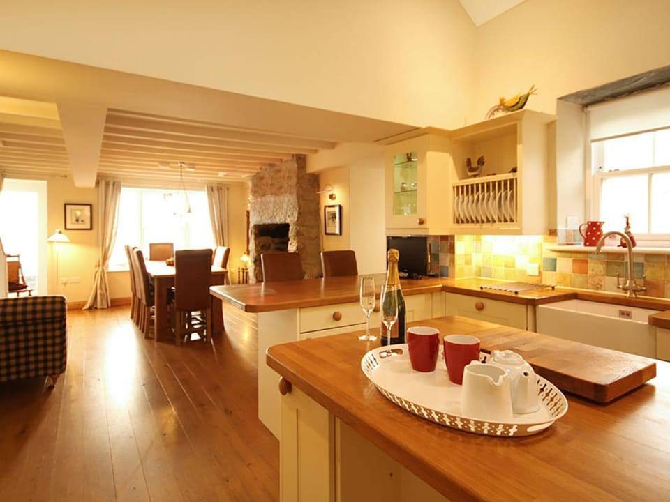 Cae'r Dyni Caer Dyni House in Criccieth