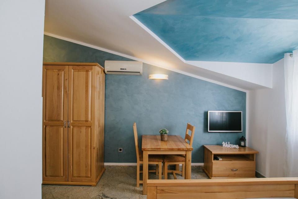 BLUE SEA HOUSE Apartment in Okrug Gornji