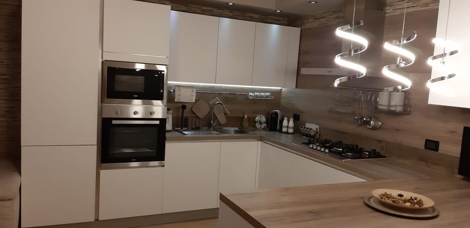 Coffee/tea facilities, Kitchen or kitchenette, dishwasher, minibar, pet friendly, stove, toaster