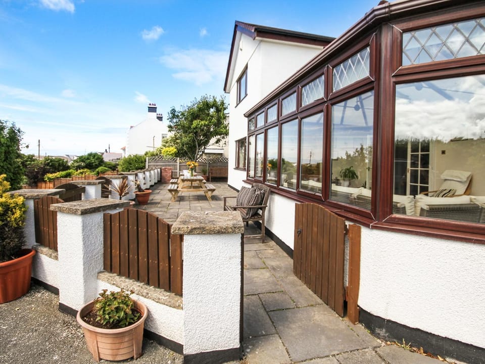 The Gables House in Trearddur Bay
