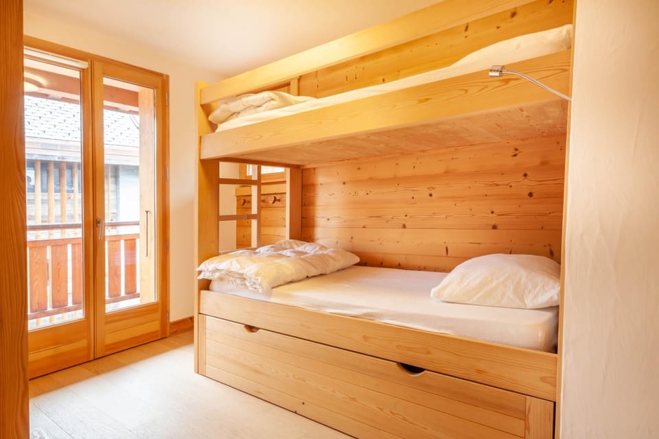 bunk bed