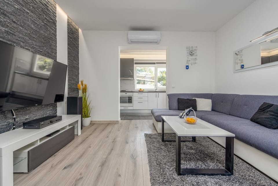 Floyd Apartment in Šibenik-Knin County, Croatia