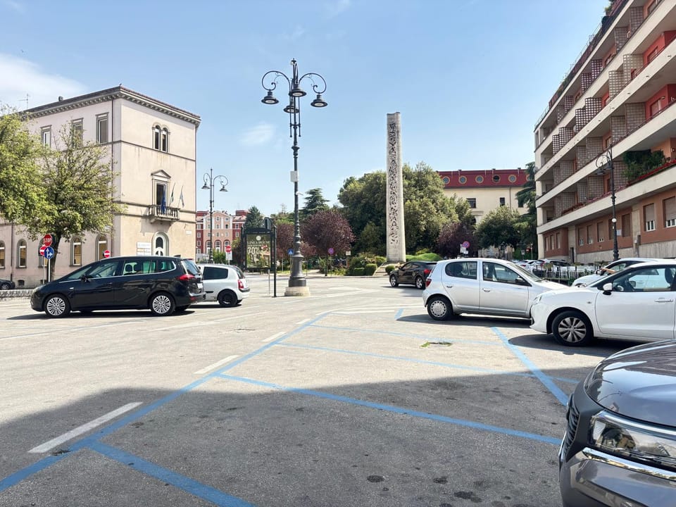 Day, Neighbourhood, Street view, Location, Parking