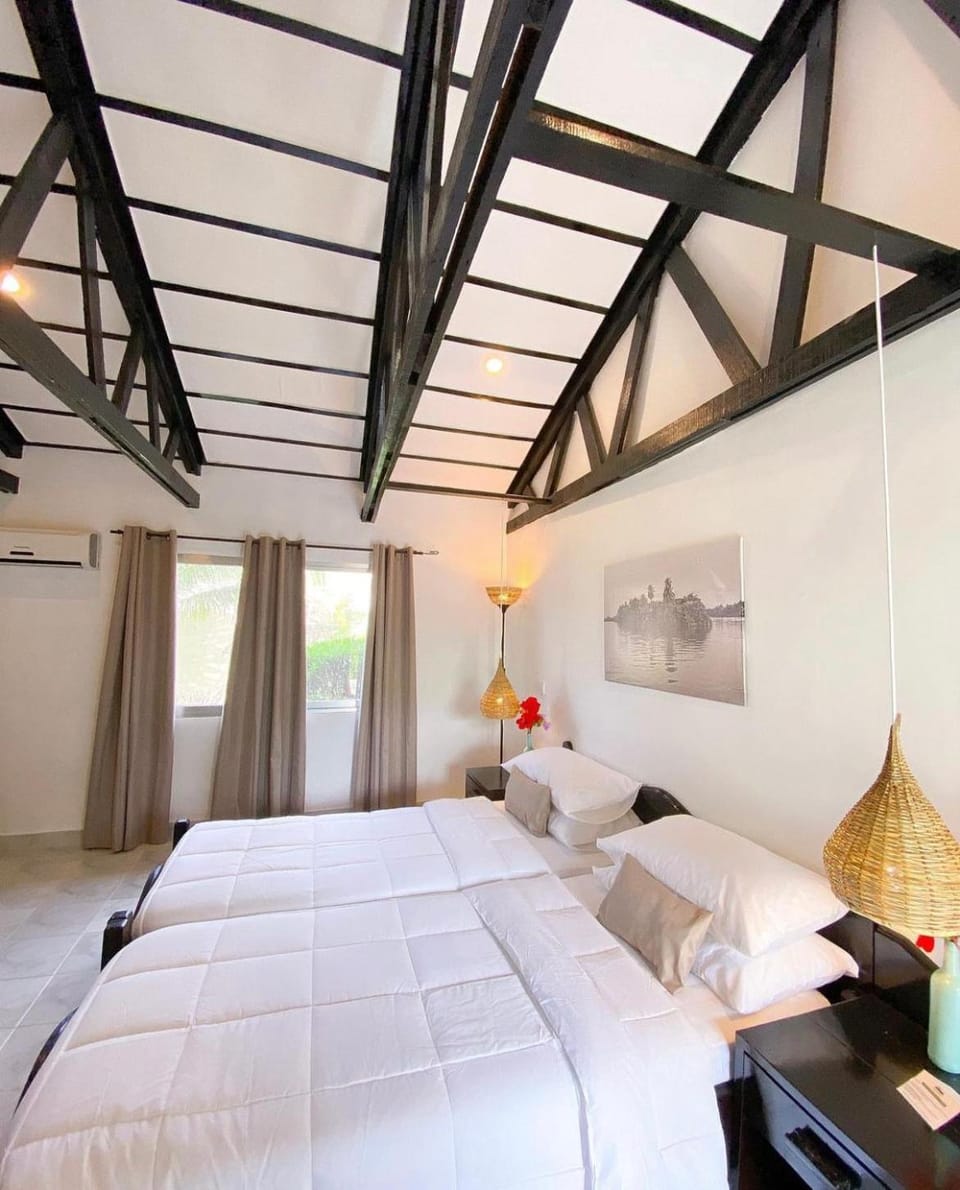 Bed, Bedroom, air conditioner
