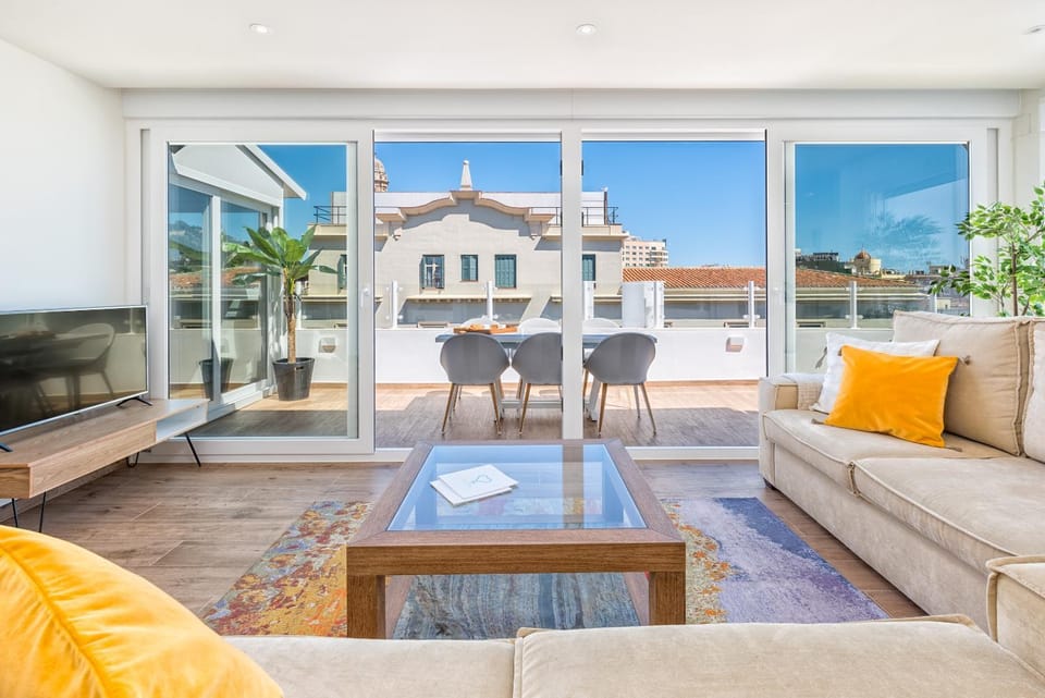 Balcony/Terrace, Living room