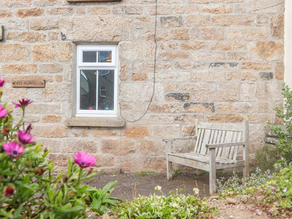Chy Lowena House in England