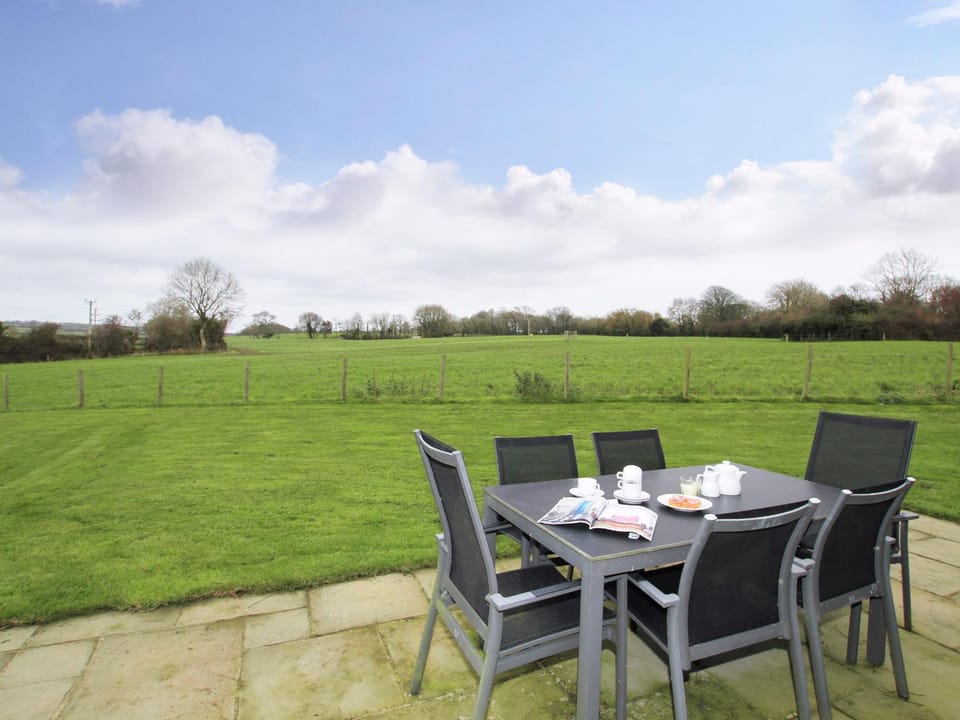 Mynydd Parys House in Llanddaniel Fab