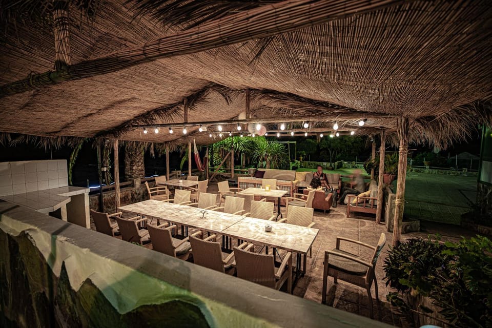Patio, Restaurant/places to eat, Off site, Night, Balcony/Terrace, Lounge or bar, Banquet/Function facilities, Evening entertainment, Internal: Not applicable to any particular room