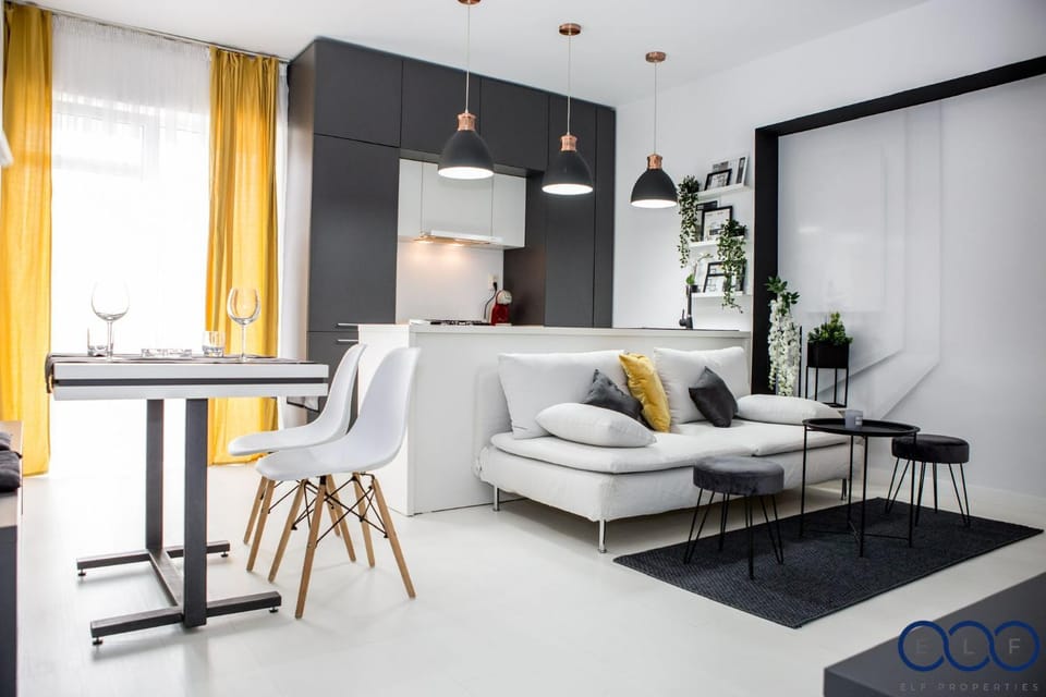 Kitchen or kitchenette, Living room, Seating area, Dining area