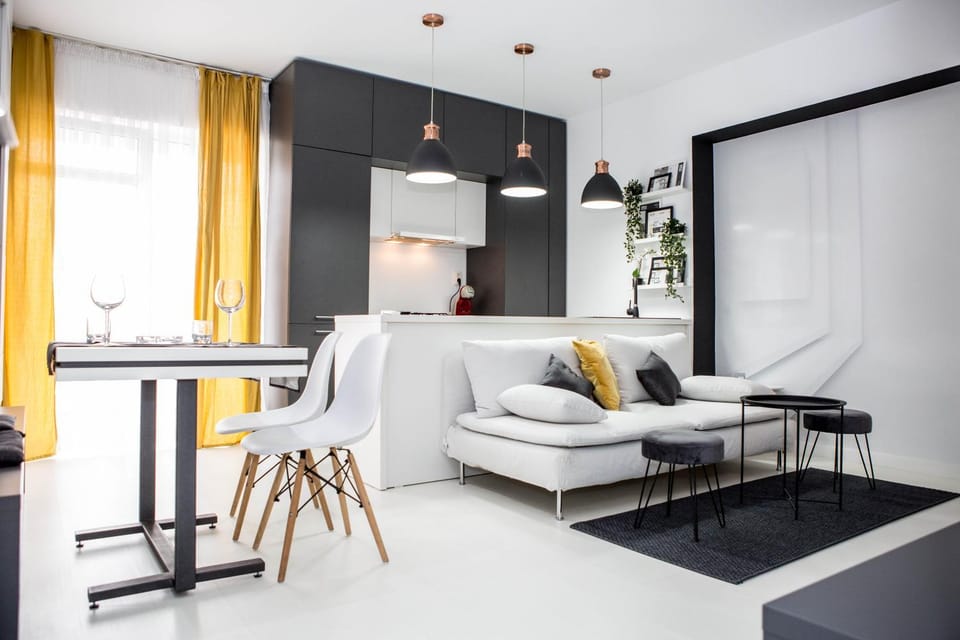 Coffee/tea facilities, Kitchen or kitchenette, Living room, Seating area, Dining area, Dinner, furniture, heating, internet, microwave, minibar, oven, stove