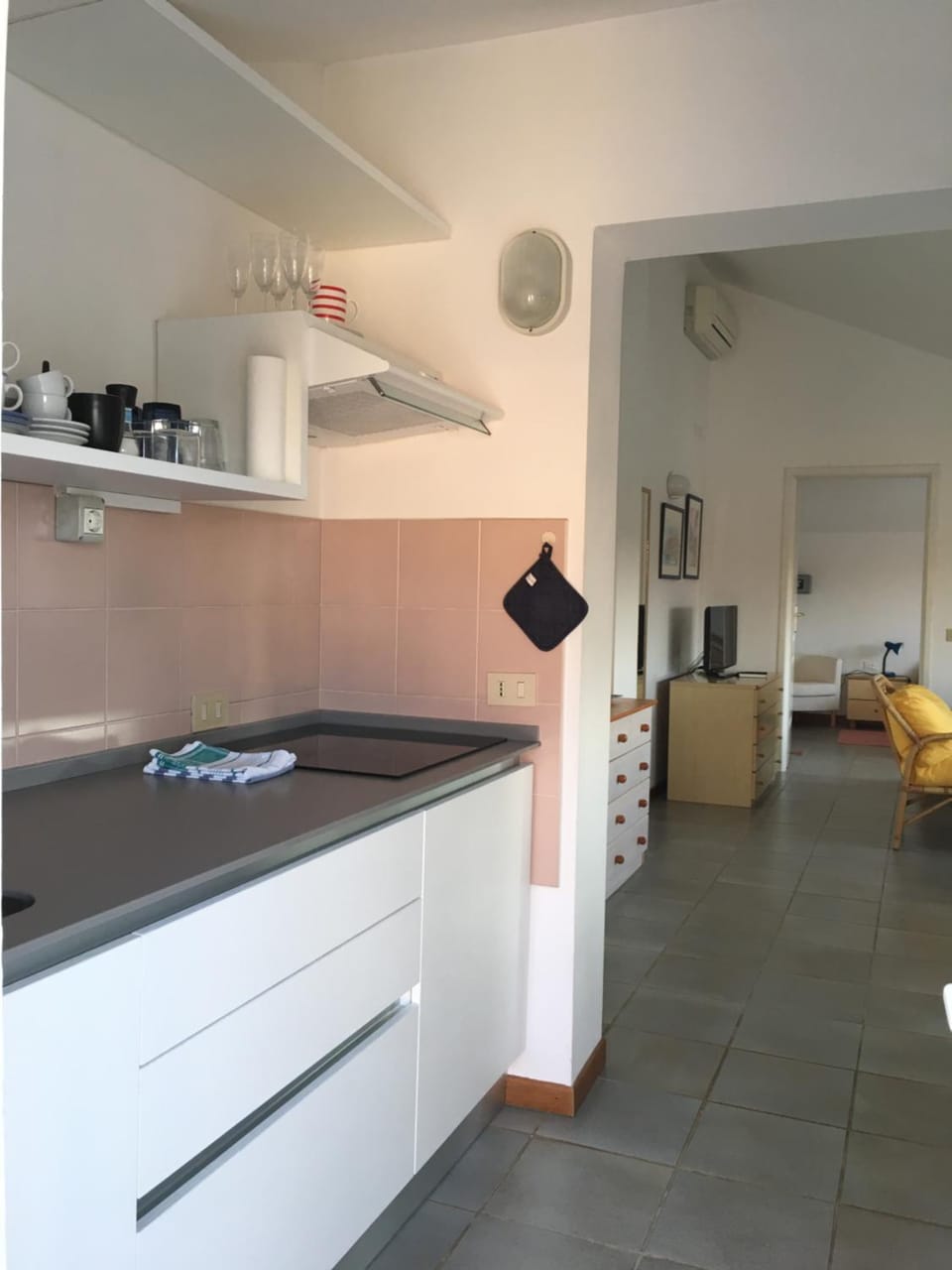 Kitchen or kitchenette