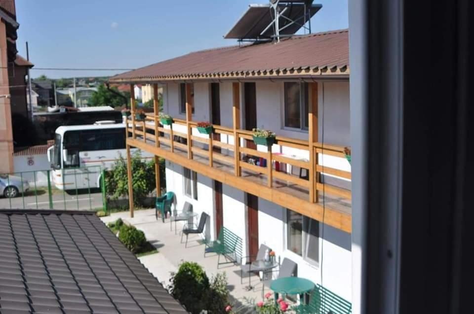 La Nașa Costinești Bed and Breakfast in Constanța County