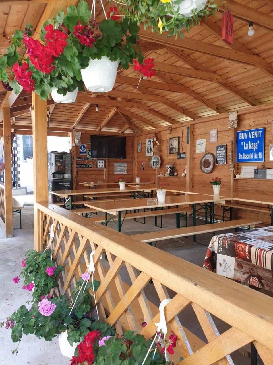 La Nașa Costinești Bed and Breakfast in Constanța County