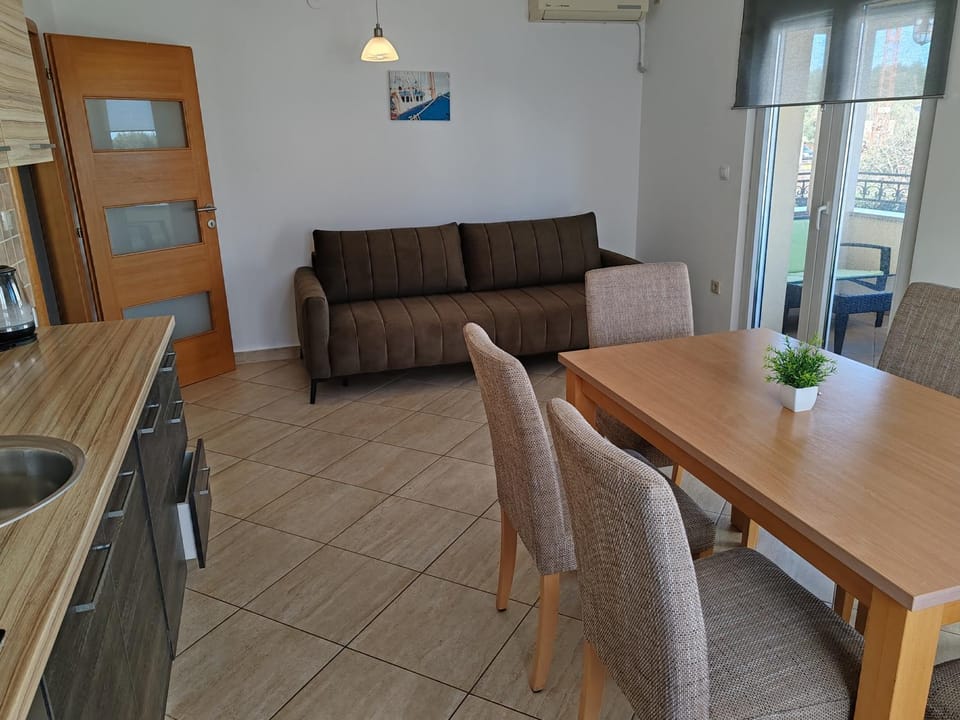 Apartments Kovačićek 2 Apartment in Biograd na Moru