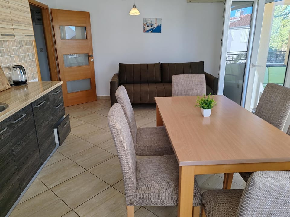 Apartments Kovačićek 2 Apartment in Biograd na Moru