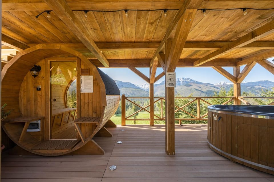 Hot Tub, Sauna, Spa and wellness centre/facilities, Mountain view