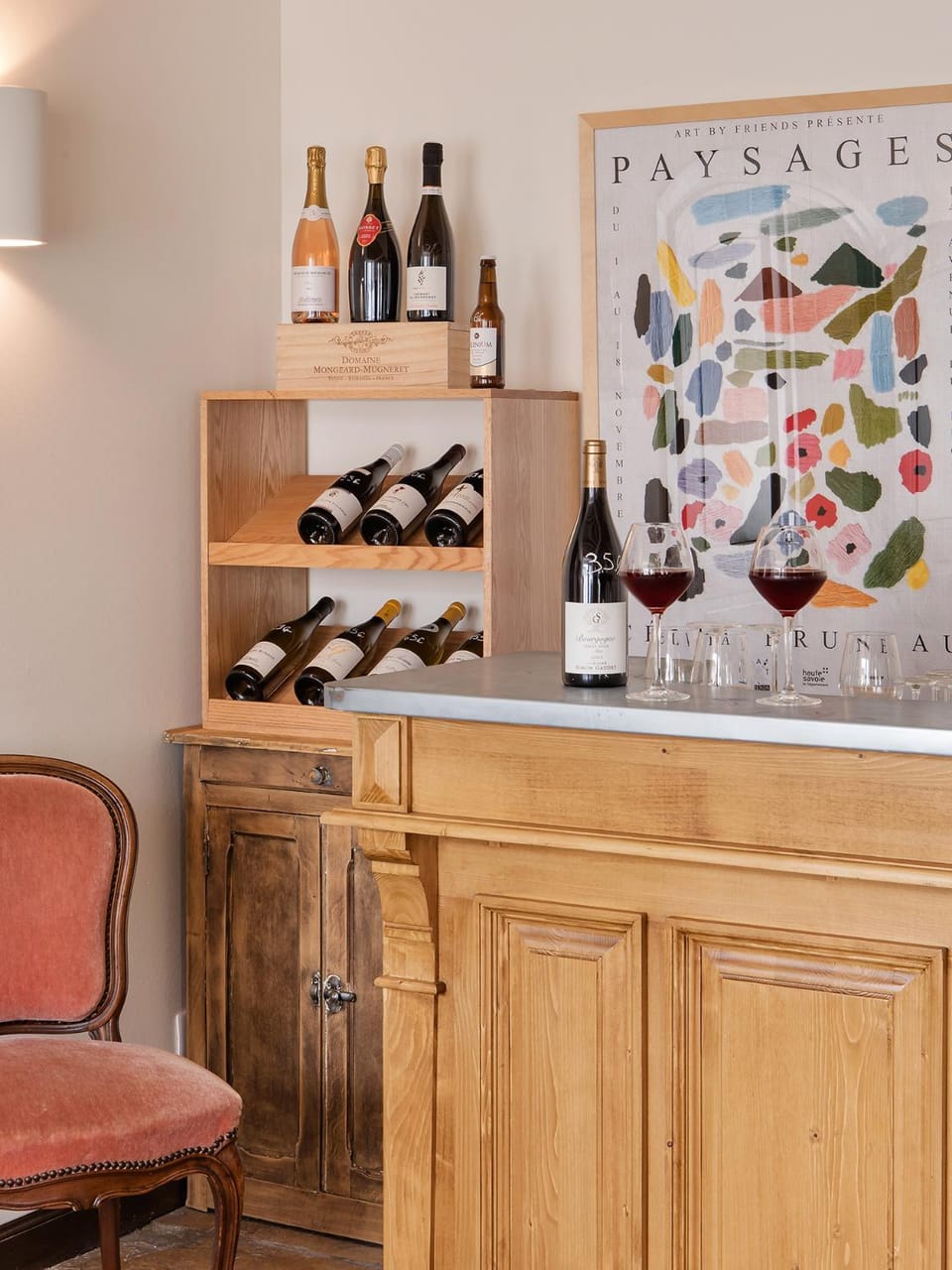Restaurant/places to eat, Lounge or bar, minibar