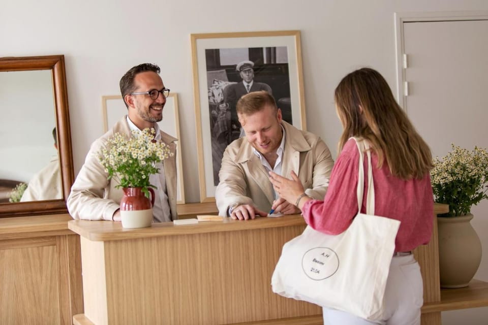 Staff, Lobby or reception