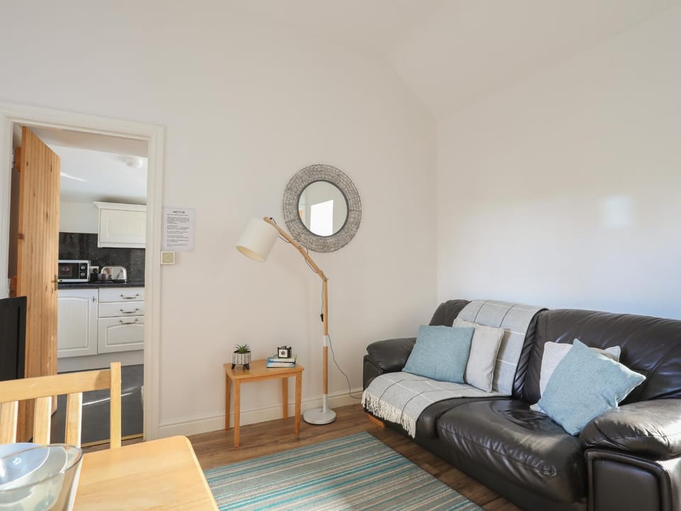 Tyn Towyn - Bwthyn Haf House in Trearddur Bay
